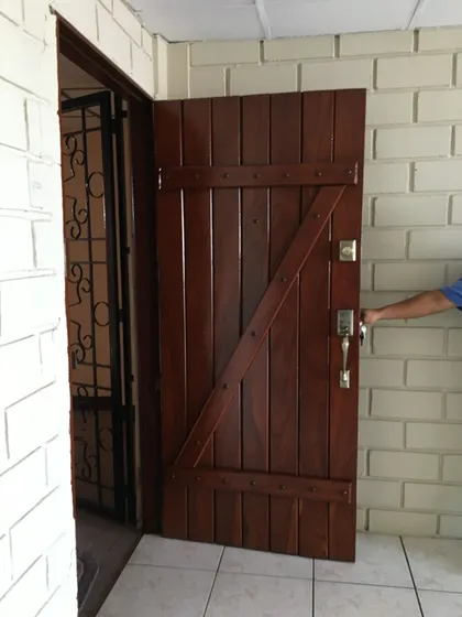 Vendo Departamento En 7mo. Piso. General Gómez Y Noguchi.  