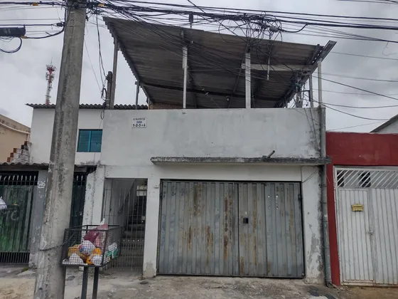 Vende-se Quatro Casas No Mesmo Terreno Ótimo Investimento