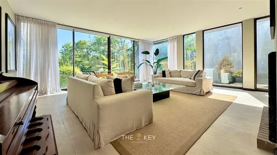 Casa En Arriendo De 6 Dorm. En Lo Barnechea