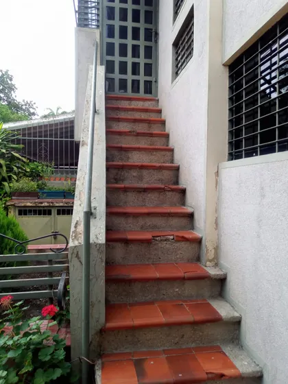 Hermoso Anexo En Av Bolívar Las Acacias