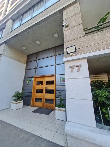 Lindo Departamento Con Piscina En Venta