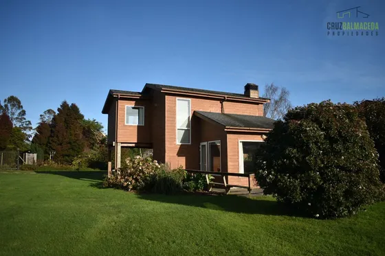 Casa En Arriendo De 3 Dorm. En Puerto Varas