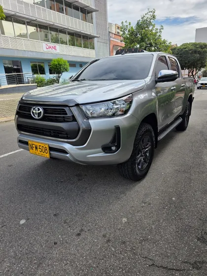 Toyota Hilux 2.4 Diésel 4x4