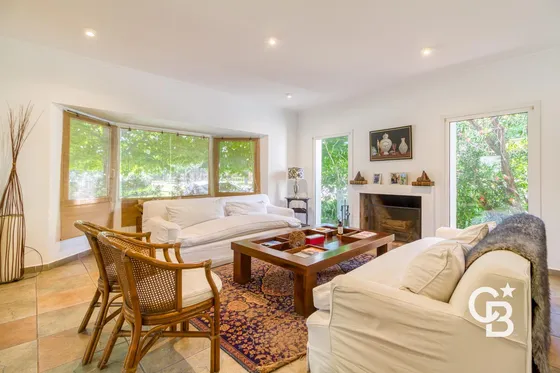 Casa En Venta 4 Ambientes C/ Pileta - Mayling Club De Campo