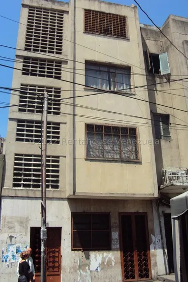 Se Vende Edificio En Parroquia Altagracia