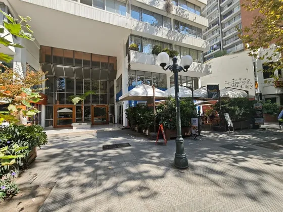 Gran Oportunidad De Arriendo, Oficina Completamente Amoblada