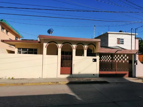 Venta Casa 2 Recamaras En La Col. Del Valle Tuxpan Veracruz.