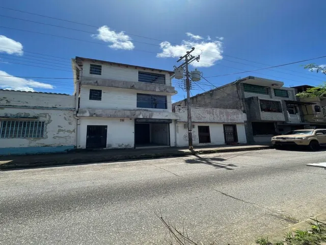Edificio En Venta Av Rojas- Maturin