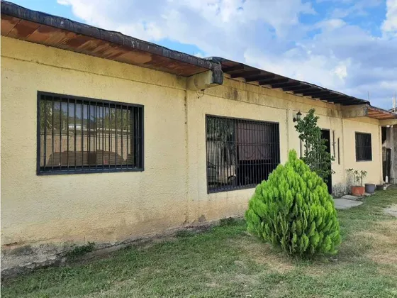 Casa De Campo En Urb. Prados De Cafetal  Turmero, Aragua