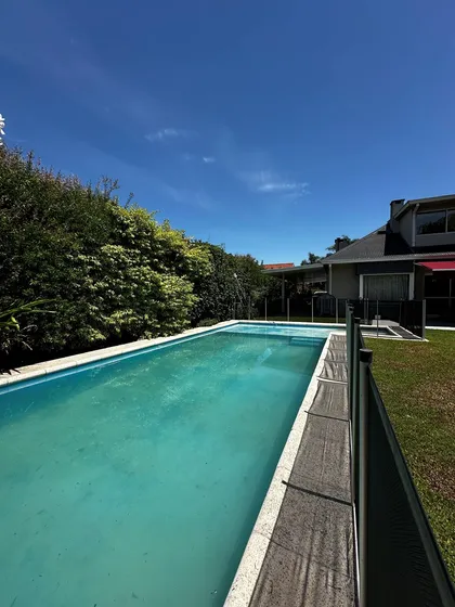 Casa Chalet  En Venta En Ombues De Hudson, Berazategui, G.b.a. Zona Sur