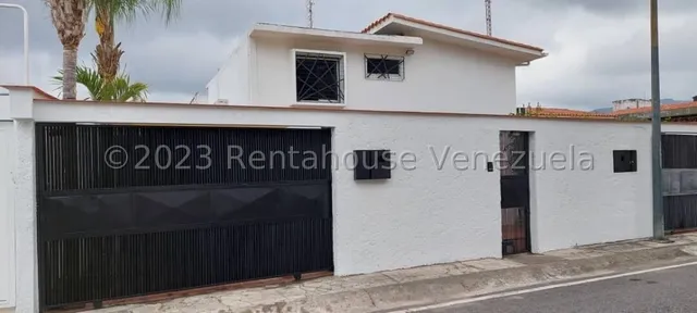 Casa En Venta, Urb. Lomas De La Trinidad