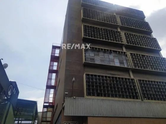 Amplio Y Magnífico Local Industrial En Alquiler En Boleíta Sur