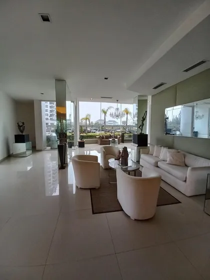 Super Dpto De 2 Amplios Ambientes (75 M2) En Marina Golf Cc. Vistas Abiertas 180º Al Agua Y Espacios Verdes, Todo Externo Y Luminoso. En Alquiler U$d 850. Cochera Y Amarra 