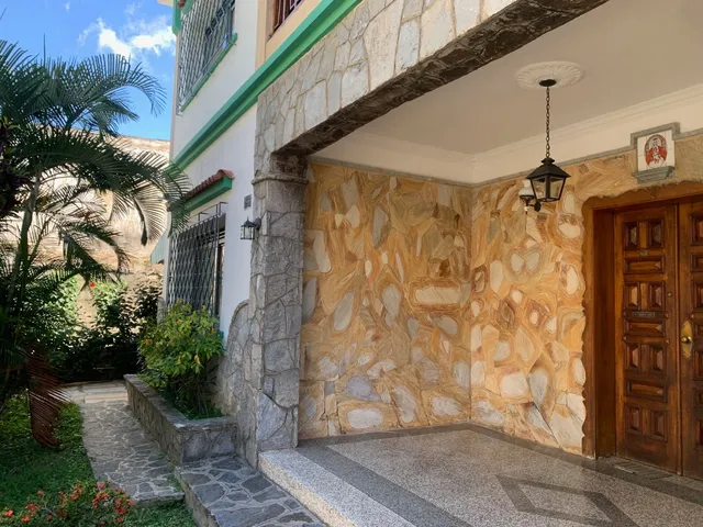 Ym Nuevo Precio !!!! Espaciosa Casa En Venta En Vista Alegre