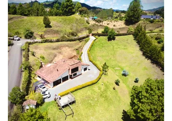 Se Vende Casa Finca En El Retiro En Unidad Cerrada Reservas Del Retiro