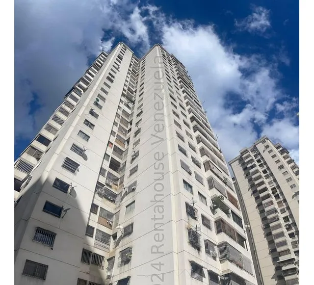 Jmc Apartamento En Venta En Urb. La Candelaria 24-14133 Yk