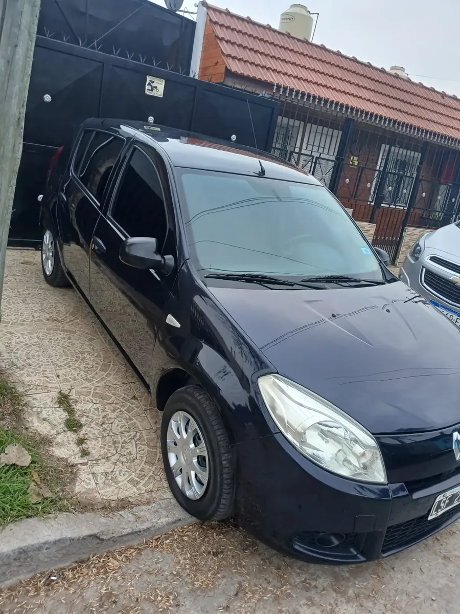 Renault Sandero Expression 90 cv543543992895426562