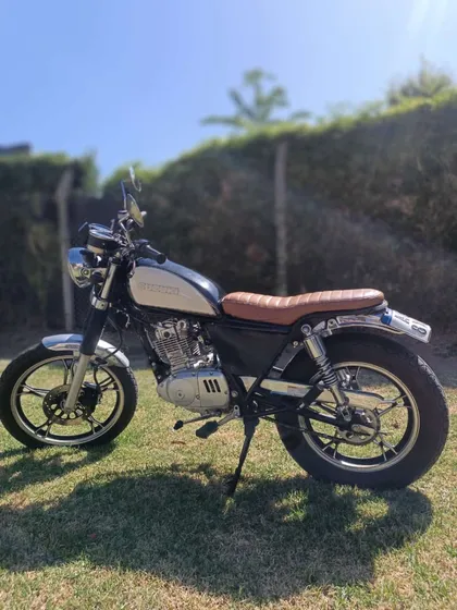 Gn 125 Cutomizada Tipo Cafe Racer, 11.000 Km