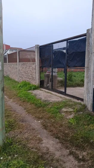 Venta Casa 2 Amb. Florencio Varela En Lote Propio
