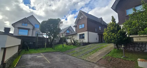 Se Vende Linda Casa, 5 Dormitorios, Lomas San Andres.