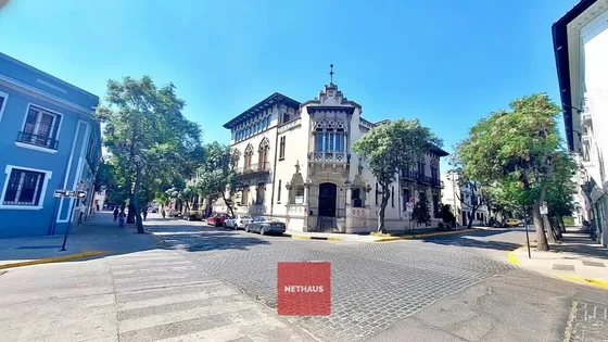 Gran Propiedad Comercial Con Bodega En Barrio Brasil