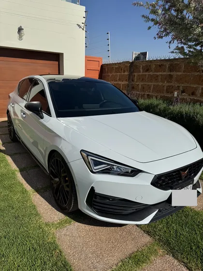 Cupra Leon 300hp