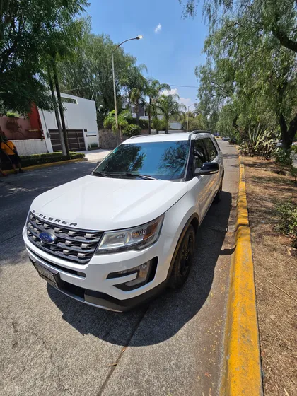 Ford Explorer 3.5 Xlt Piel At