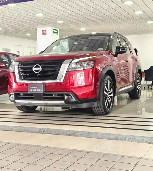 Nissan Pathfinder 3.5 Platinum At