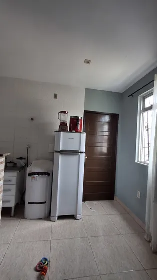 Uma Casa 1quarto Banheiro Cozinha Intregada Com A Sala 25mc