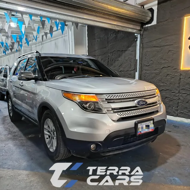 Ford Explorer Xlt