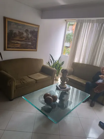 Apartamento En Venta En Conquistadores. Cod V12456