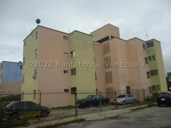 Venta Excelente Apartamento En Urbanización En El Oeste De La Ciudad De Barquisimeto Gabriea C