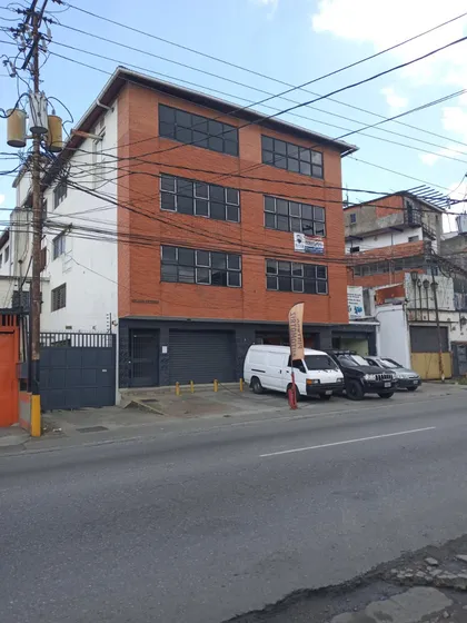 Alquiler De Local/deposito 400m2 En Filas De Mariche 