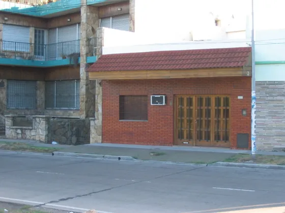 Casa Para - Taller - Uso Comercial- Vivienda