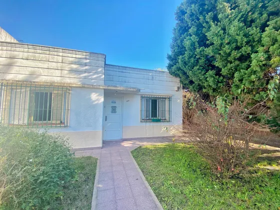 Venta Casa 570 M2 Valentin Alsina Lanus Oeste Garage Jardín Terraza