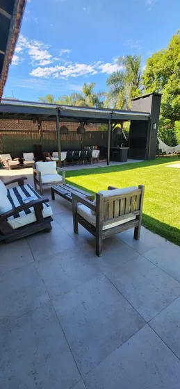 Alquiler Anual  Casa Amueblada Con Piscina En Country Club Mapuche