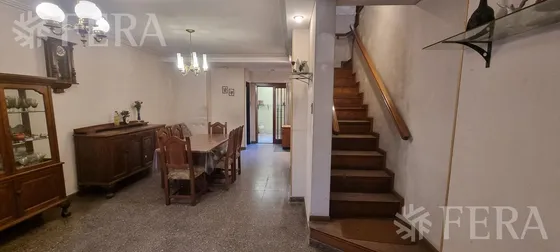 Venta De Casa 4 Ambientes Con Cochera En Villa Dominico