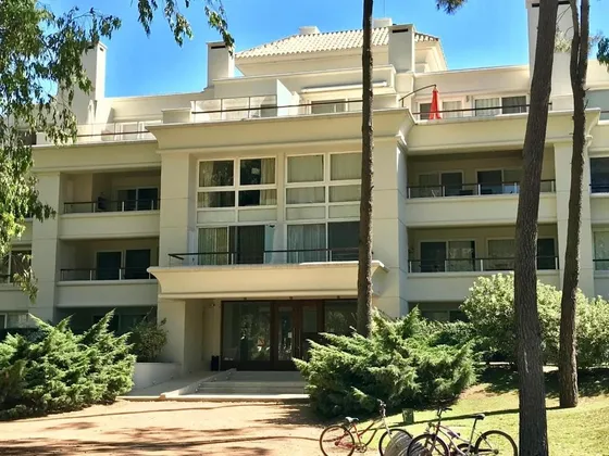 Departamento En Green Park  Solanas  Punta Del Este