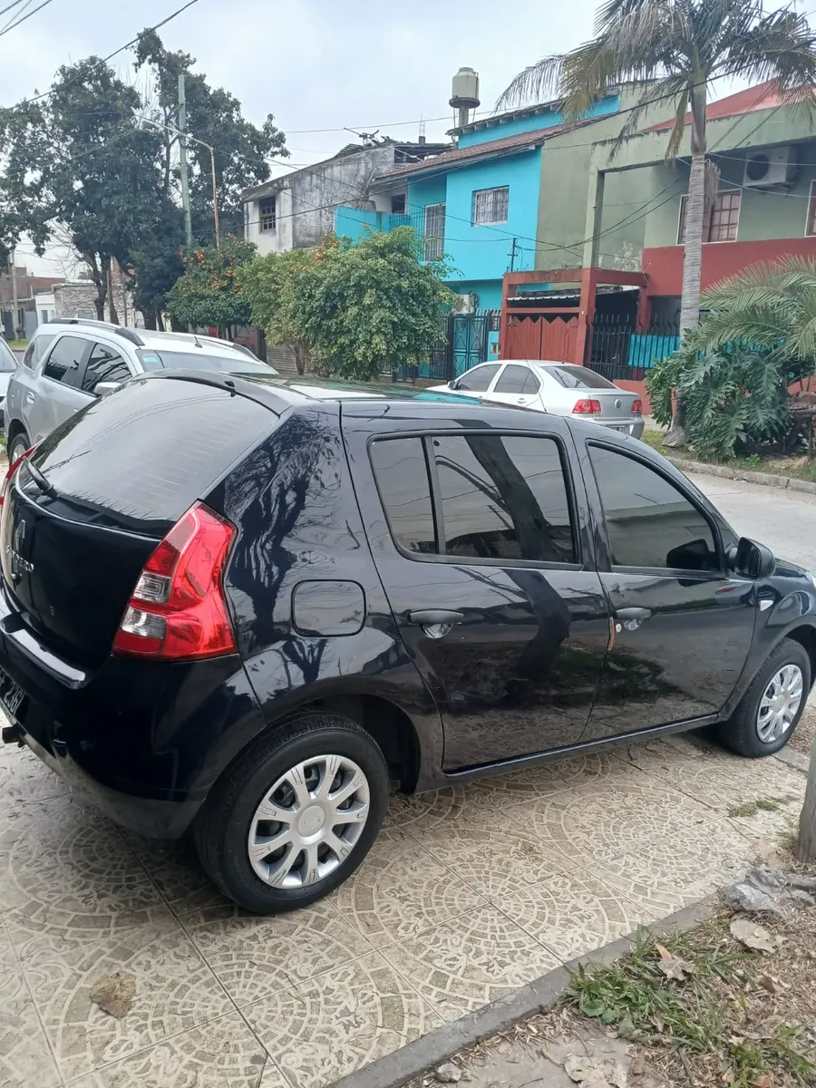 Renault Sandero Expression 90 cv543543992895426561