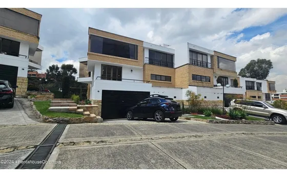 Casa En  Cedro Golf(bogota) Rah Co: 25-1655