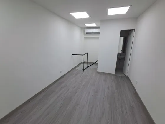 Local Comercial En Arriendo, El Poblado