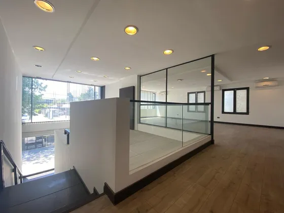 Exclusivo Local 2 Pisos / 85 M2 / Las Tranqueras / Vitacura