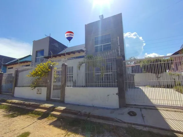 Town House En Venta, Sector Atamo Sur, Arismendi, Isla De Margarita.