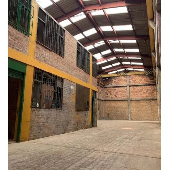 Bodega Comercial E Industrial En Arriendo, Sector Ricaurte