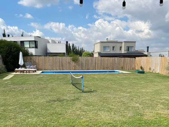 Casa En Venta En El Barrio San Rafael | Villa Nueva | Tigre