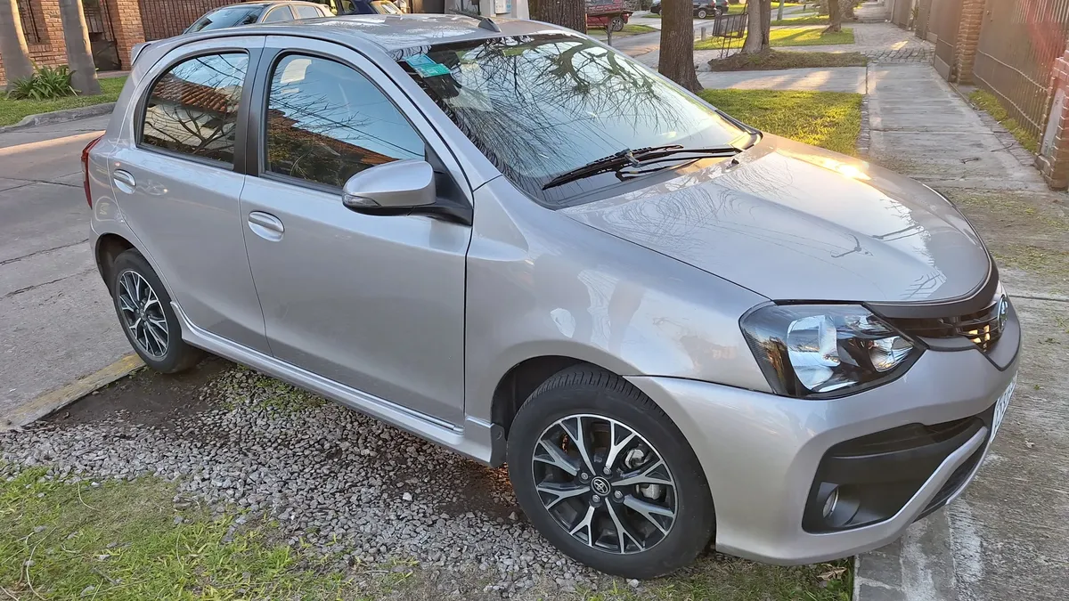 Toyota Etios 1.5 Xls Mt
