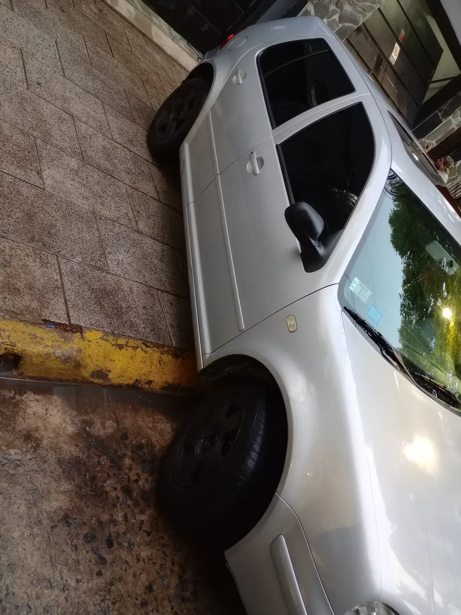 Volkswagen Golf 2.0 Highline65675484747265121