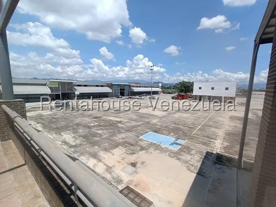 Local Comercial En Venta Inm Zona Ind. El Recreo A Estrenar, Dentro Del Centro Comercial Mejor Ubicado De Todo El Sur De Valencia. 25-9271