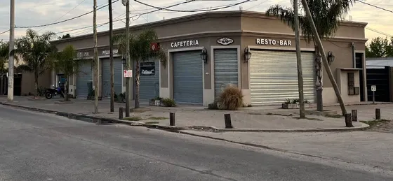Local Comercial En Entrada Parque Industrial Pilar Km56,5