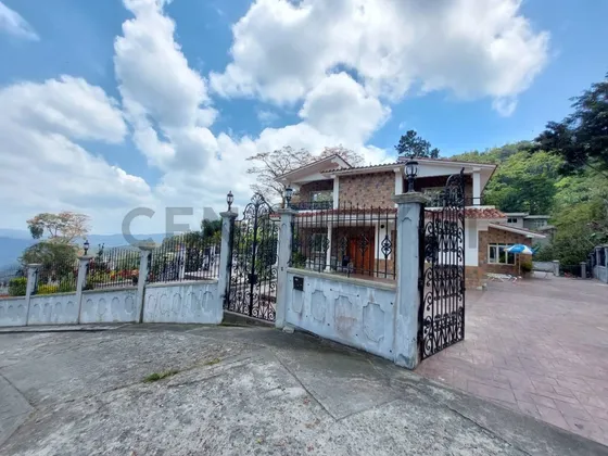 Se Vende Casa De 3 Niveles En San Antonio De Los Altos Urb San Luis La Suiza